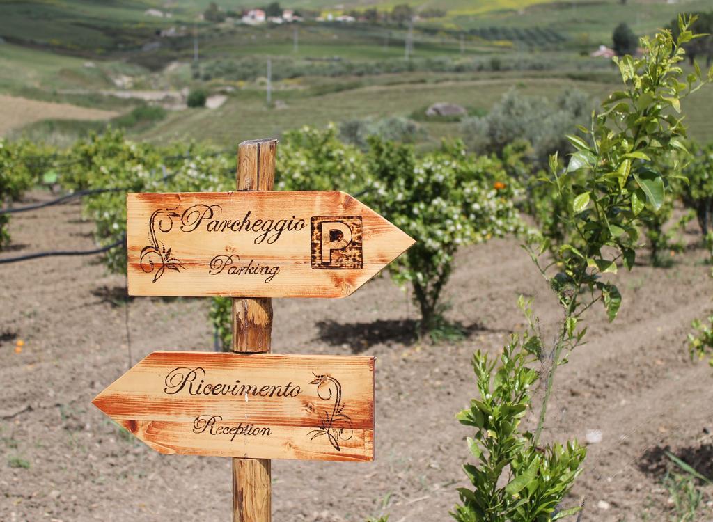 Tenuta Lanza Il Mulino Acquaviva Platani Экстерьер фото