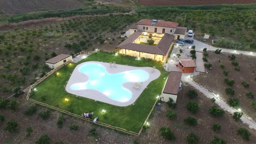 Tenuta Lanza Il Mulino Acquaviva Platani Экстерьер фото